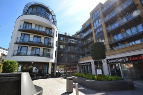 Kew Bridge Road