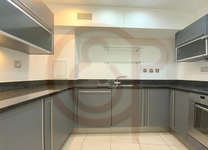 Kitchen 1.jpg