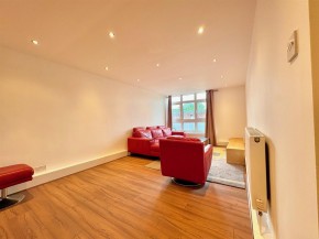 Woking Close