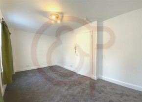 First & Second Floor Flat 48 Greyhound Road