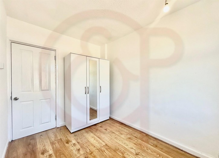 Bedroom 5-2.jpg