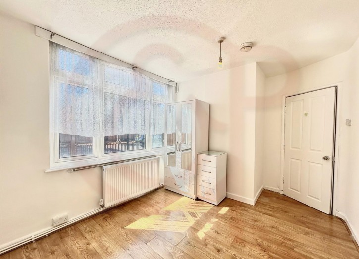 Bedroom 3-2.jpg